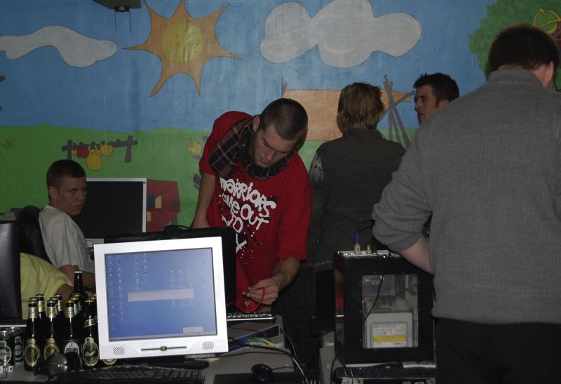 gdsr-bb_mix_lan_2009_001.jpg